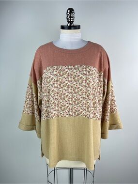 💚 3649. Rust Floral Block-Color Women’s Top